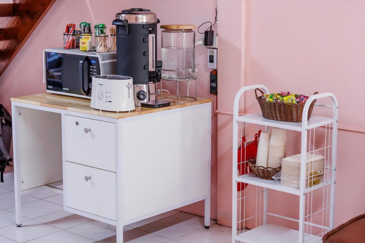 Baan Mee Suk Ayutthaya Hostel Εξωτερικό φωτογραφία